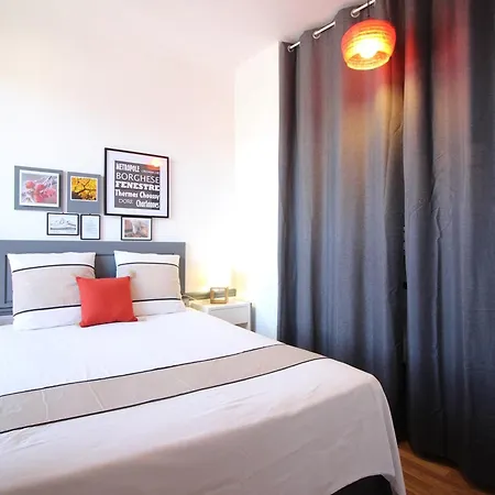 T2 Centre La Bourboule, 4 Pers, Wifi - Fr-1-608-285 Apartment La Bourboule