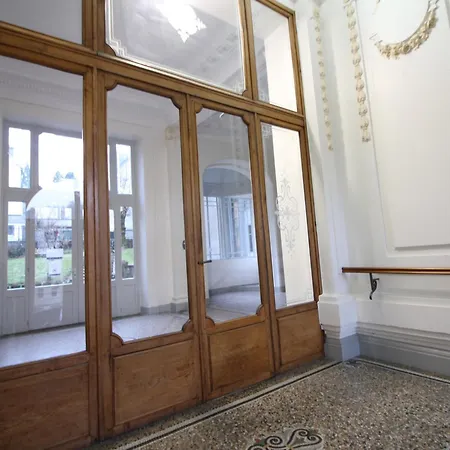 T2 Centre La Bourboule, 4 Pers, Wifi - Fr-1-608-285 * La Bourboule